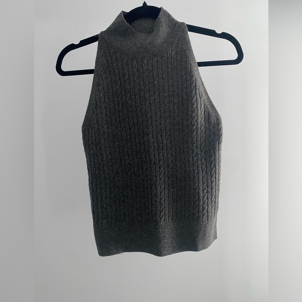 Gray Sleeveless Cable Knit Sweater